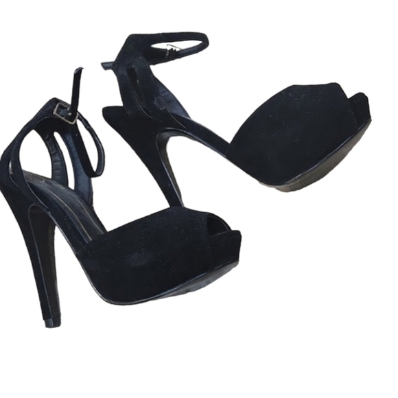 COLIN Stuart Velvet Heels - Picture 1 of 6